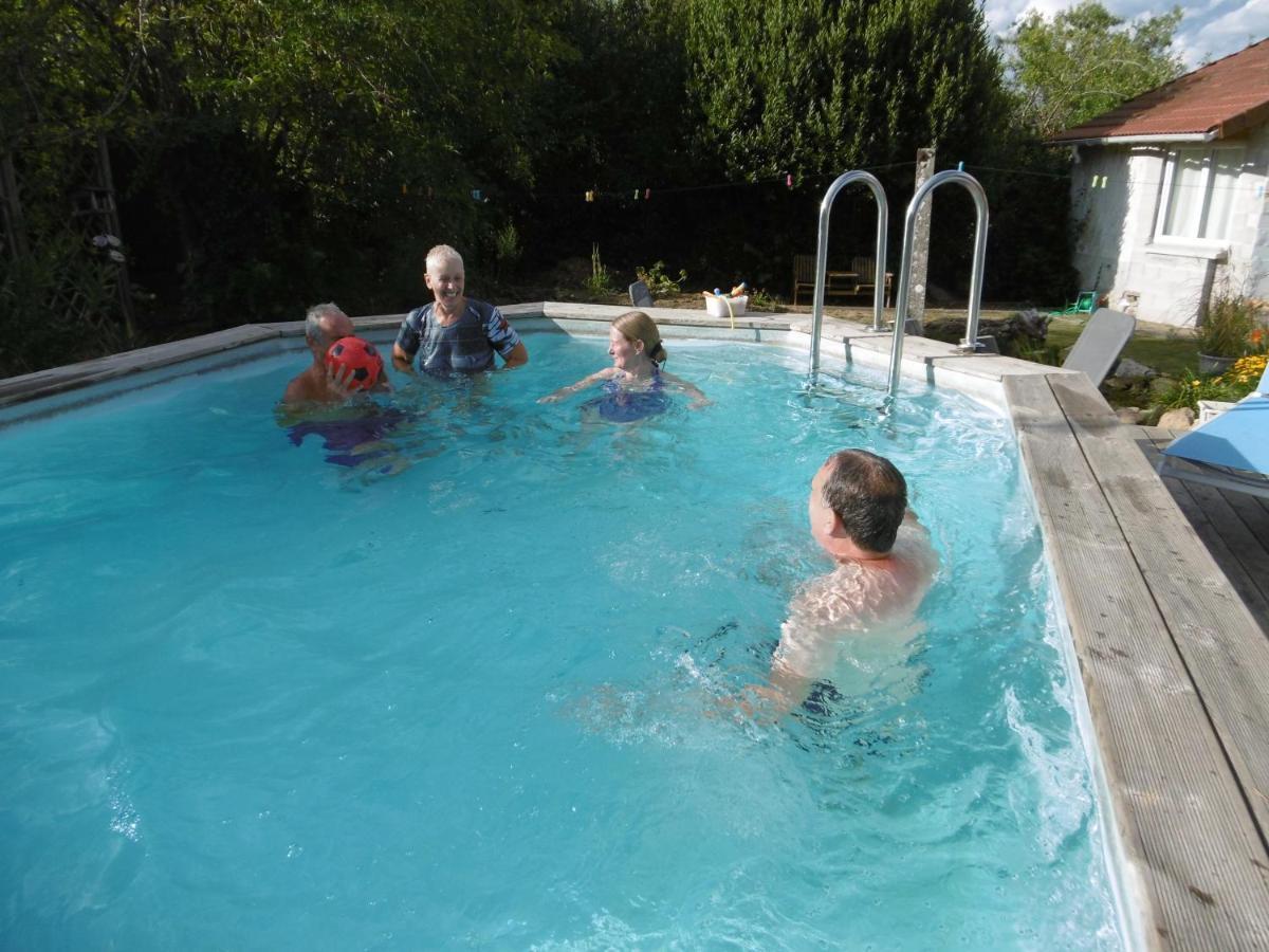 Le Chat Qui Peche B&B Chateauneuf-la-Foret Luaran gambar