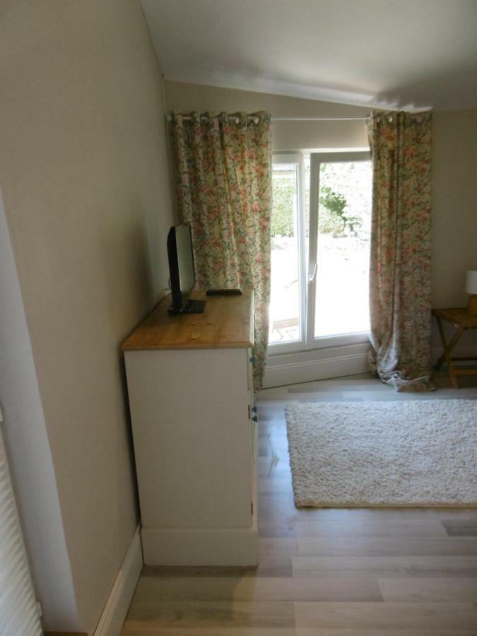 Le Chat Qui Peche B&B Chateauneuf-la-Foret Luaran gambar